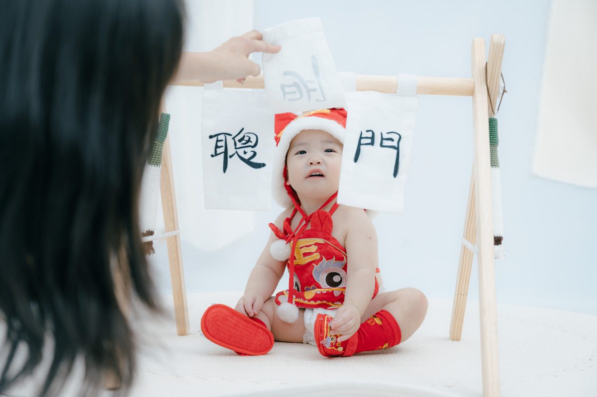 台中抓周紀錄：坐在聰明門下的寶寶